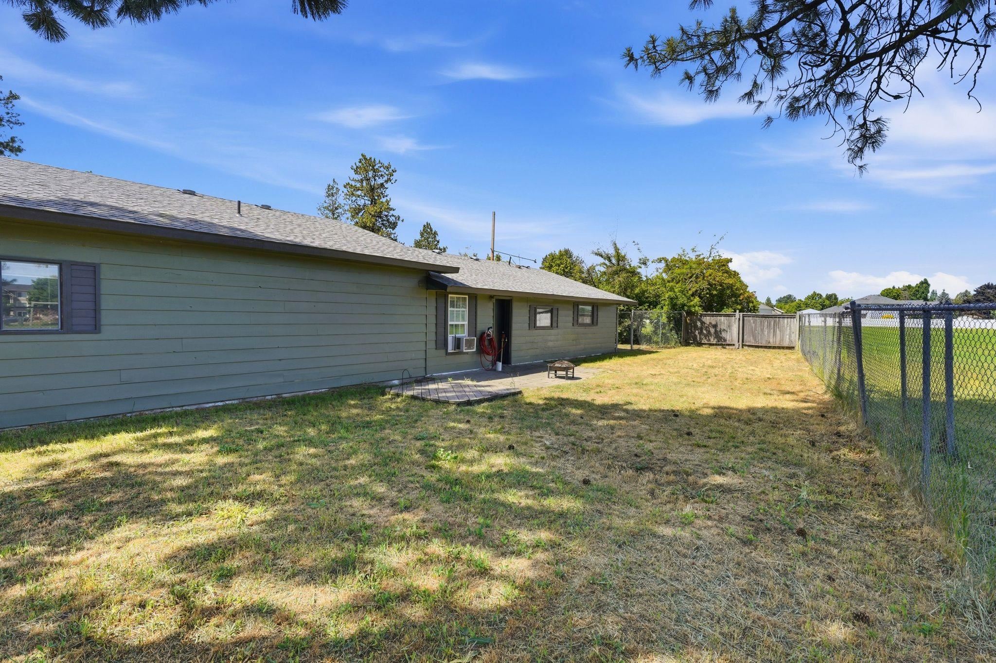625 Clay St - Photo 22