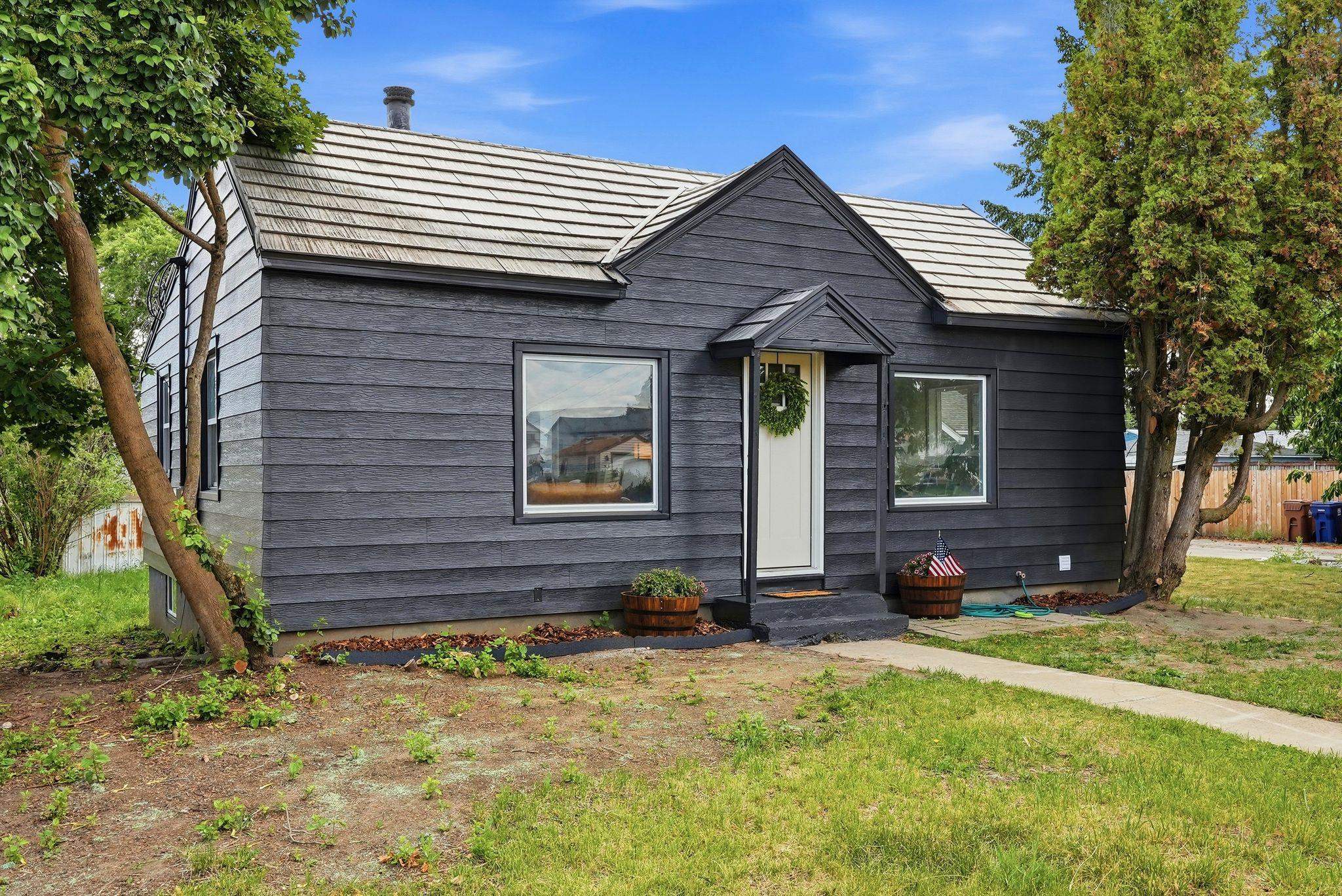 3708 E 28th Ave - Photo 2