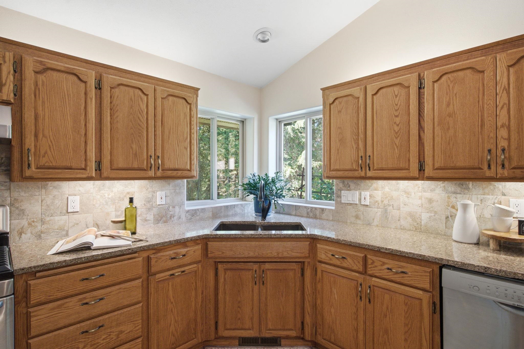 8818 N Ormond Ct - Photo 13