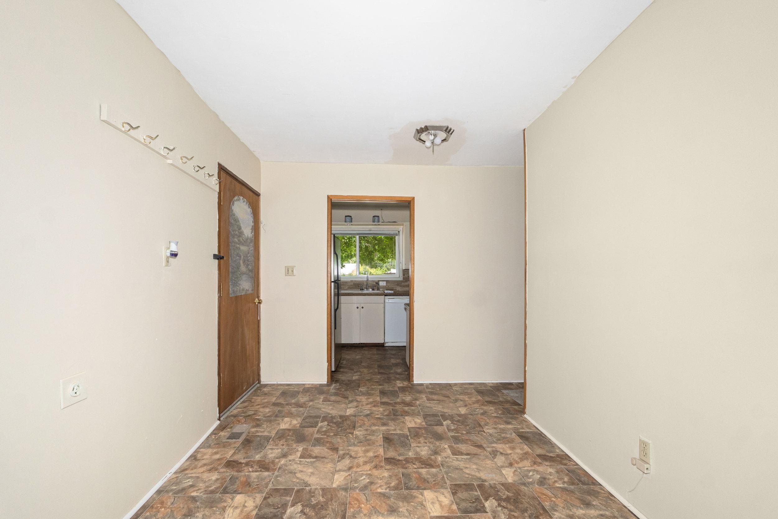 103 Selkirk St - Photo 9