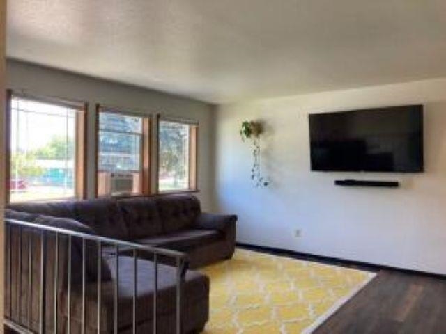 850 JUNIPER St - Photo 4