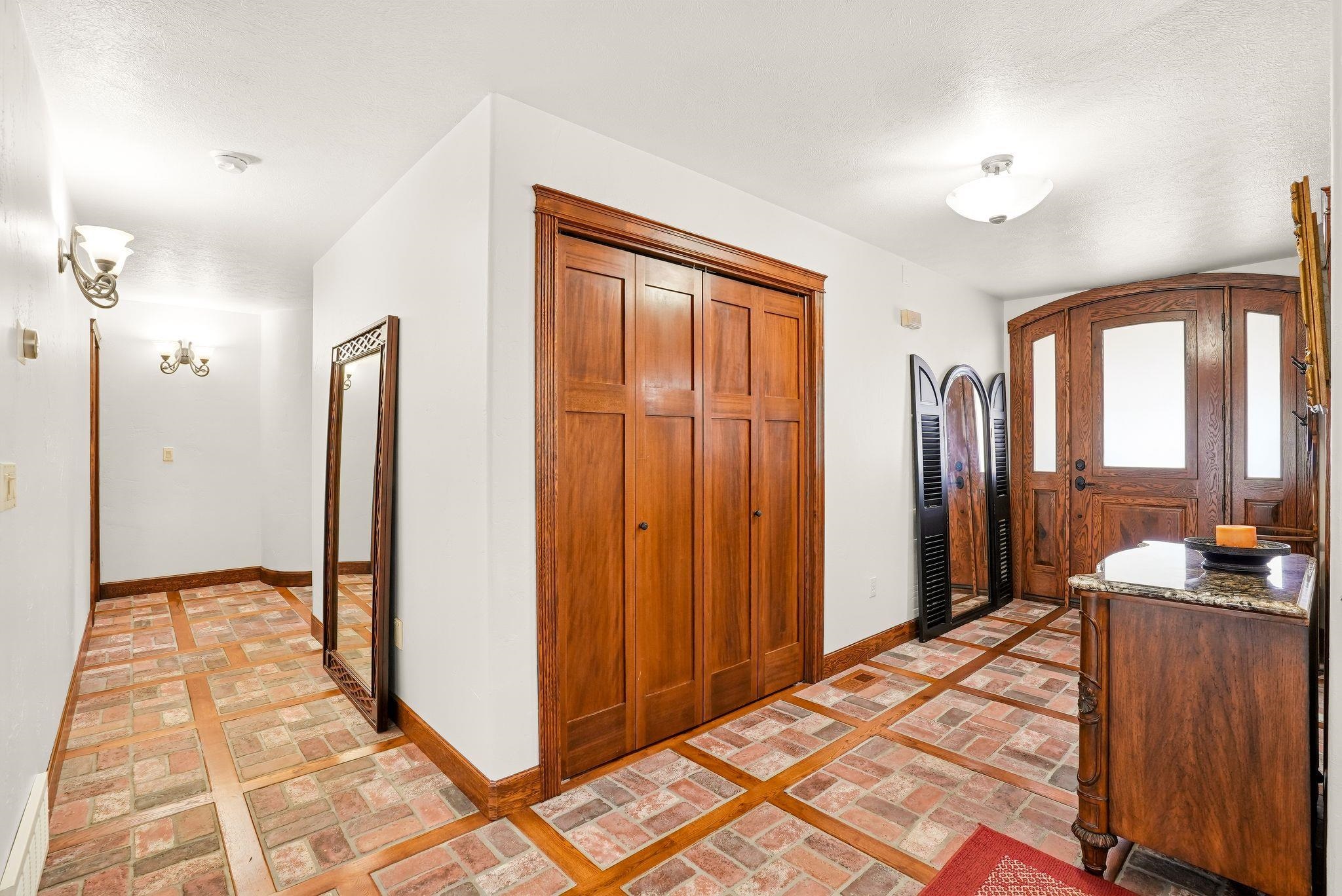 1606 N River Vista St - Photo 5