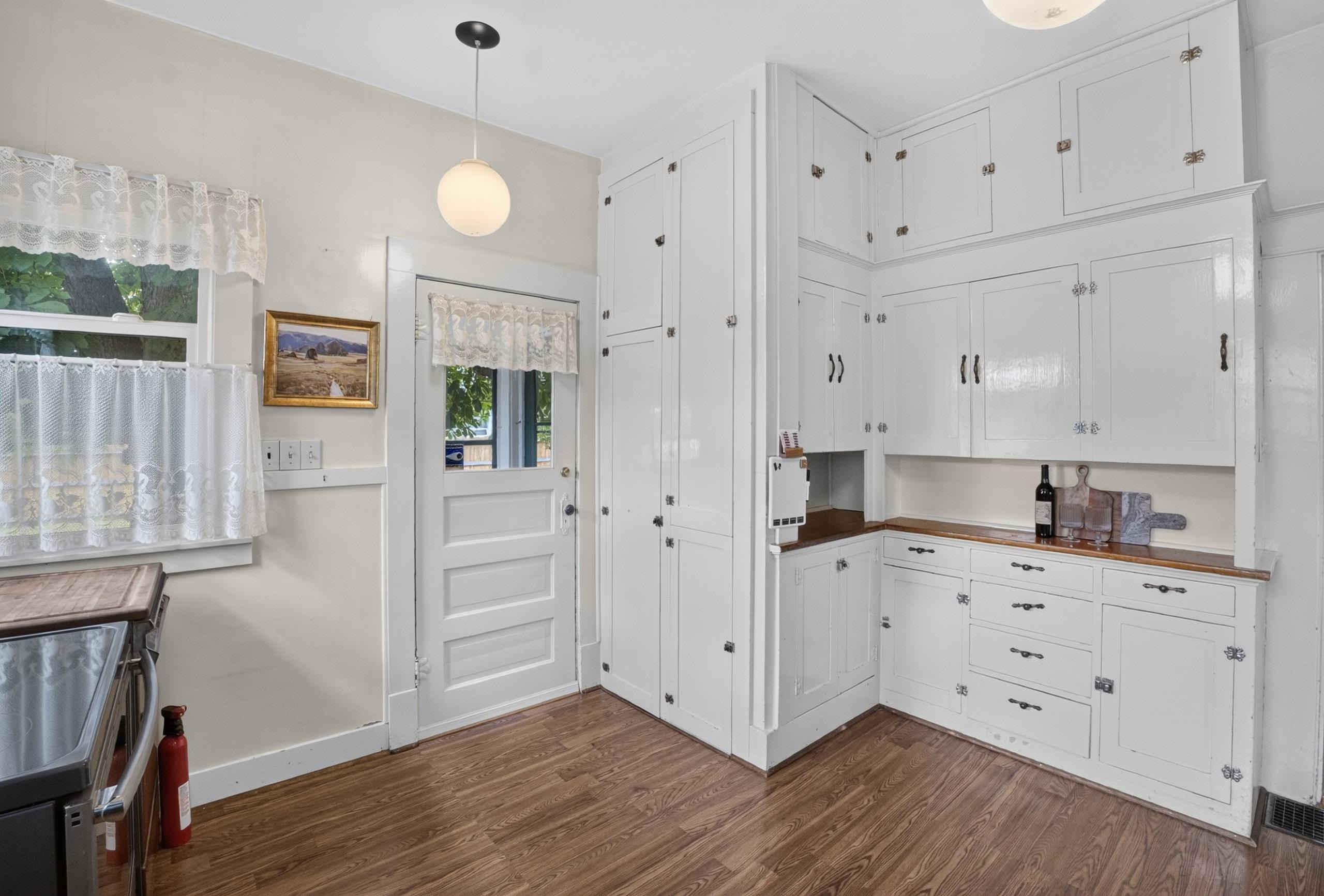 1118 E EVERETT Ave - Photo 16