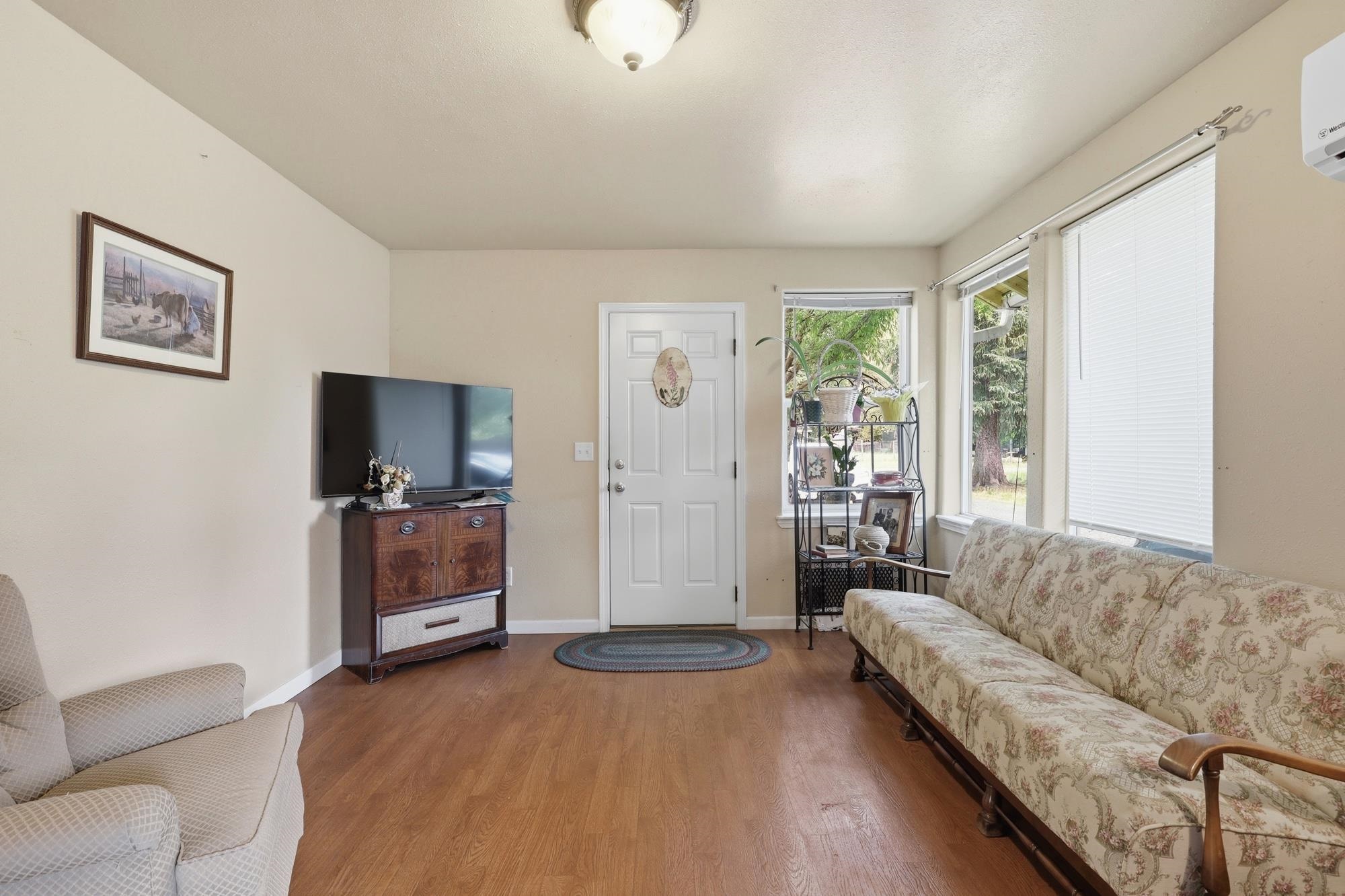 523 N North Ave - Photo 8