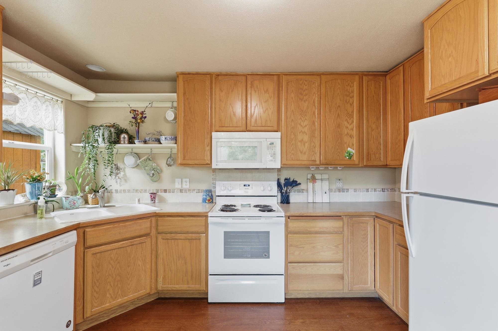 523 N North Ave - Photo 10