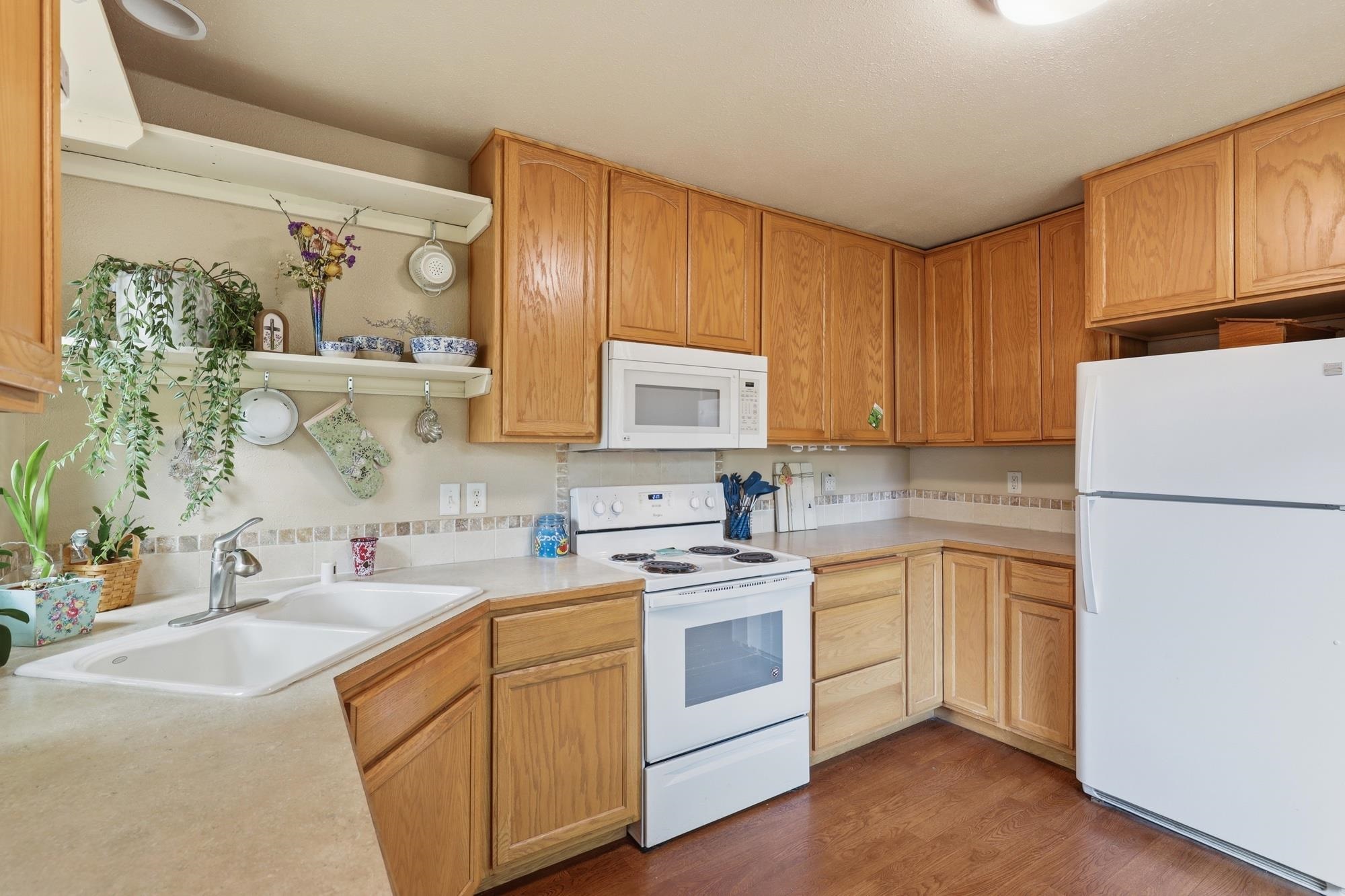 523 N North Ave - Photo 12