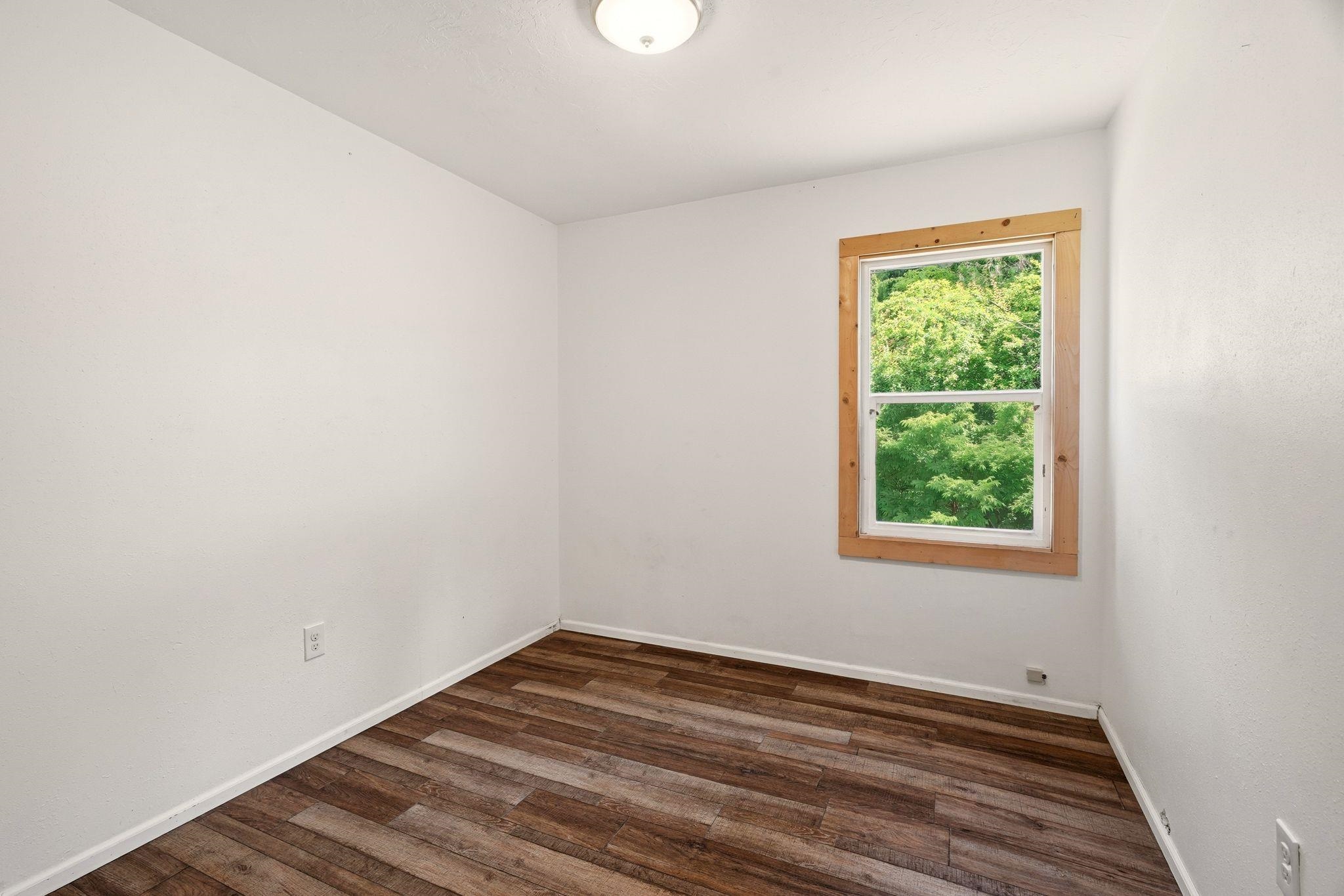 92/94 Larsen Blvd - Photo 25