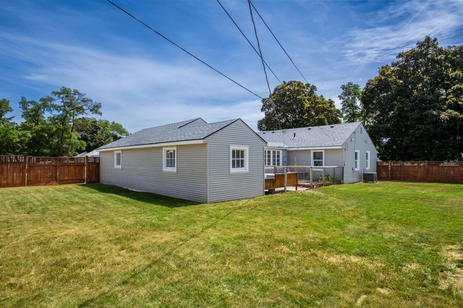 306 W 3rd St - Photo 43