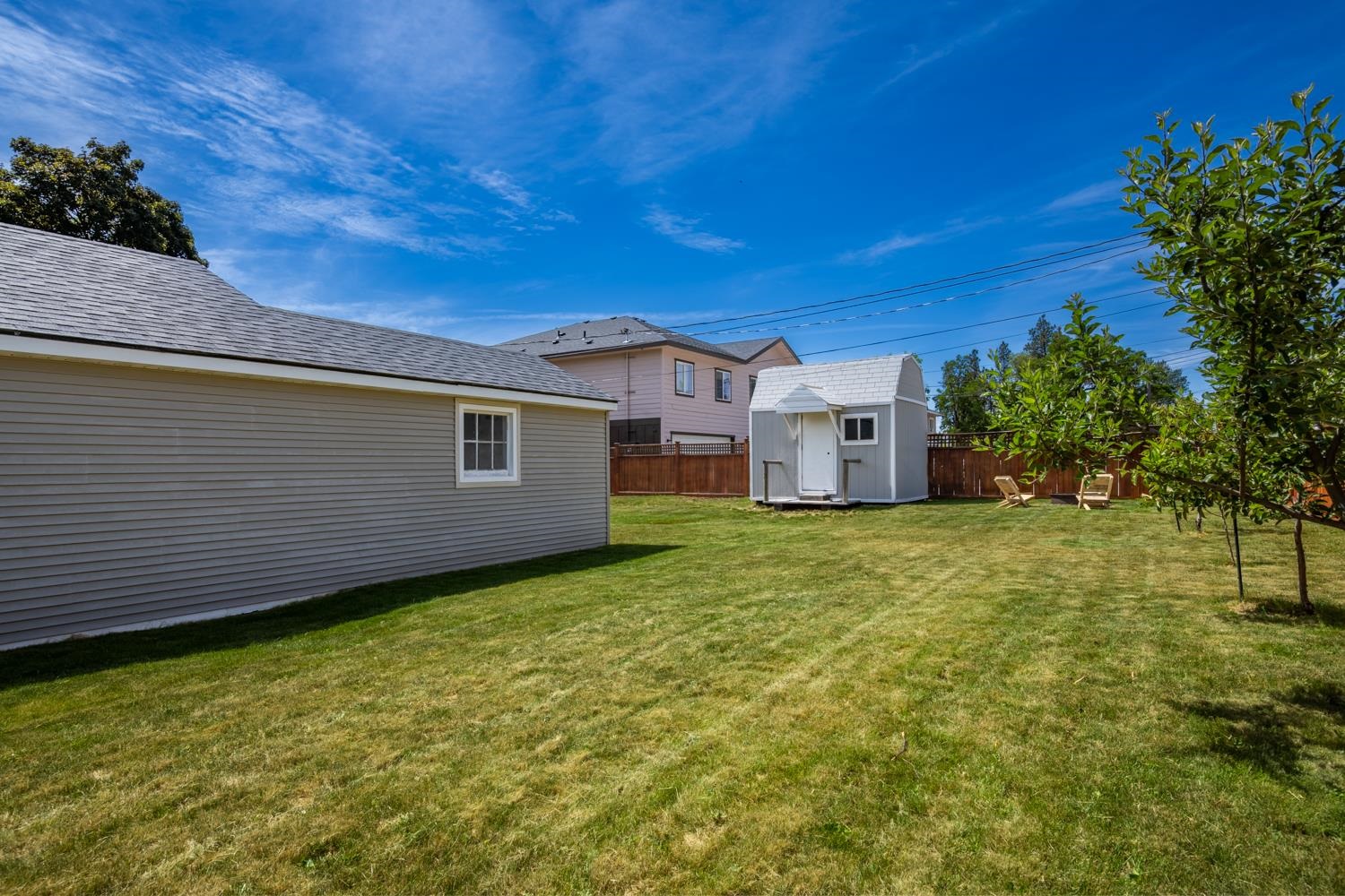 306 W 3rd St - Photo 45