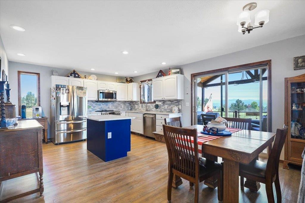 20717 N Division Rd - Photo 10