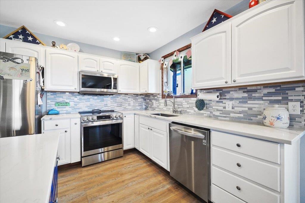 20717 N Division Rd - Photo 14