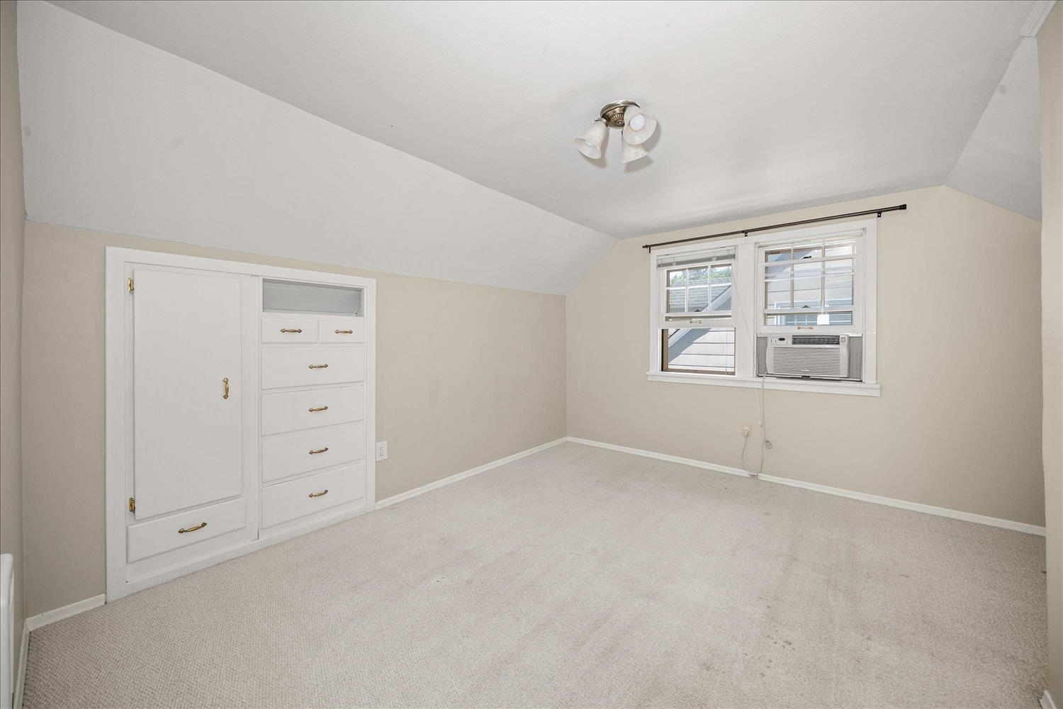 440 W 27TH Ave - Photo 18