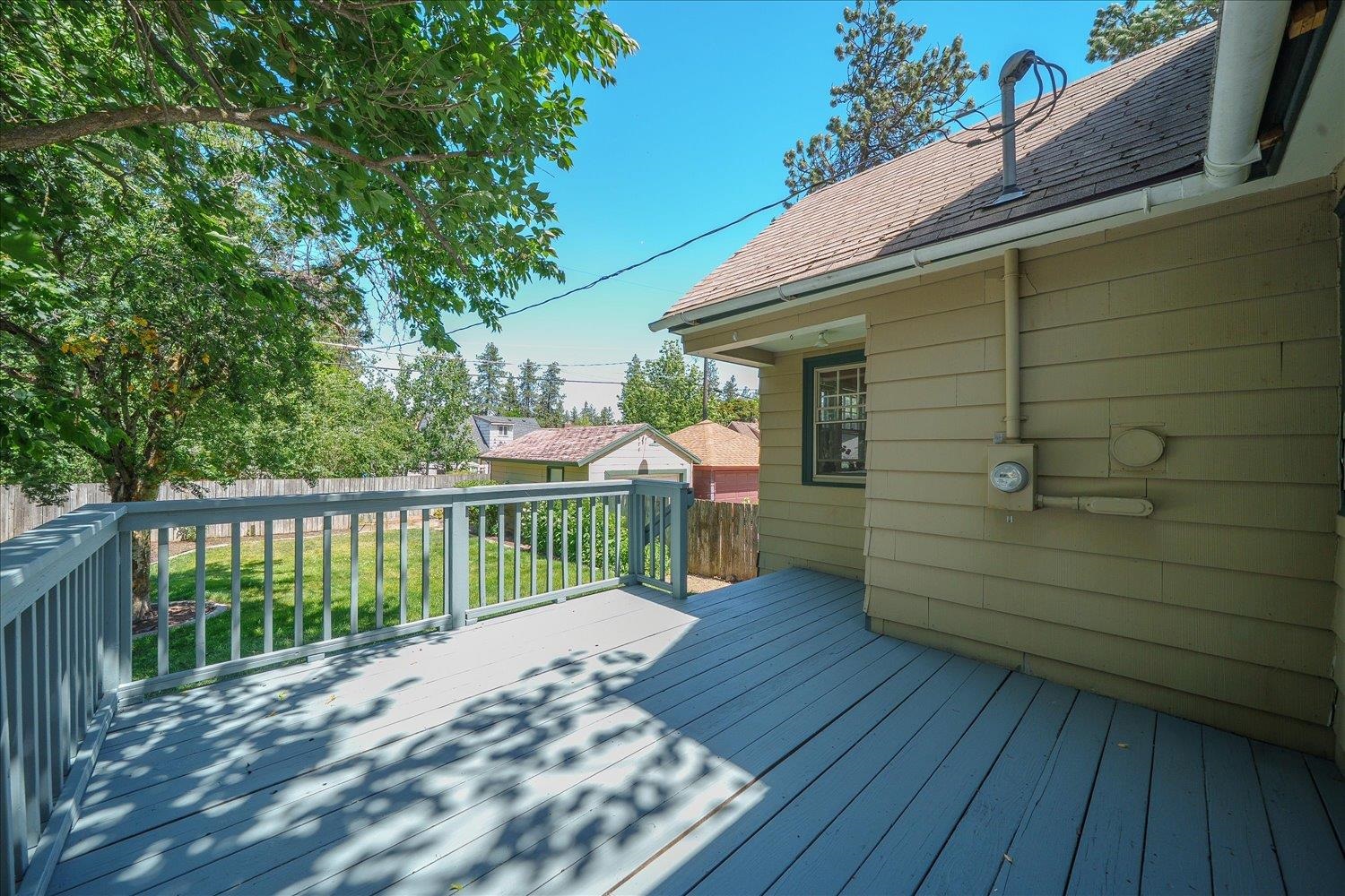440 W 27TH Ave - Photo 25