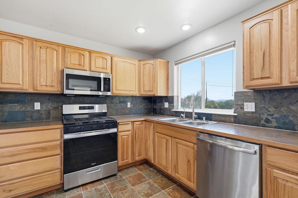 9428 N Oak St - Photo 13