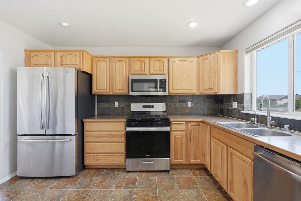 9428 N Oak St - Photo 14