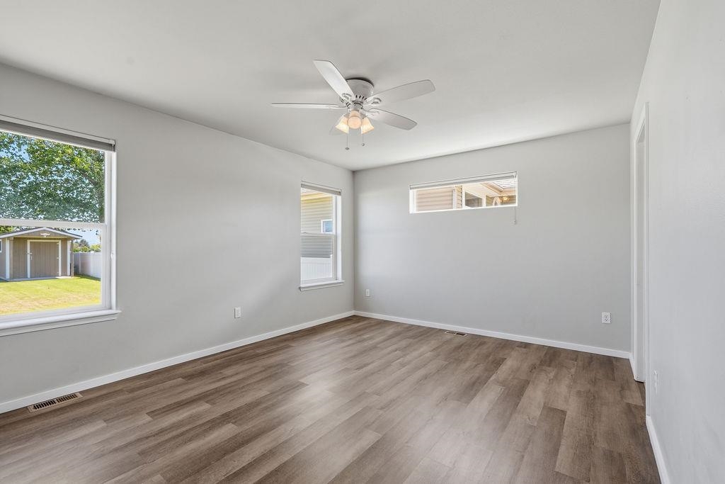 9428 N Oak St - Photo 20