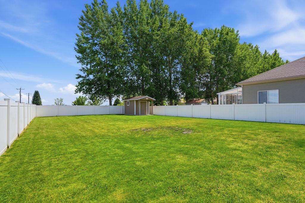 9428 N Oak St - Photo 33