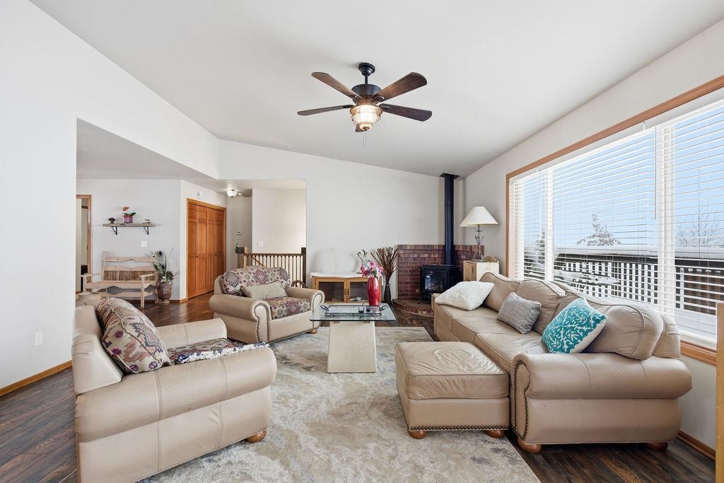 8715 W Antler Rd - Photo 2