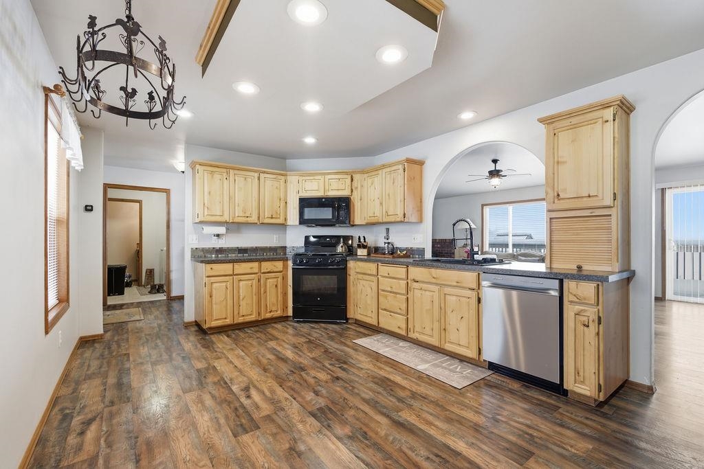 8715 W Antler Rd - Photo 4