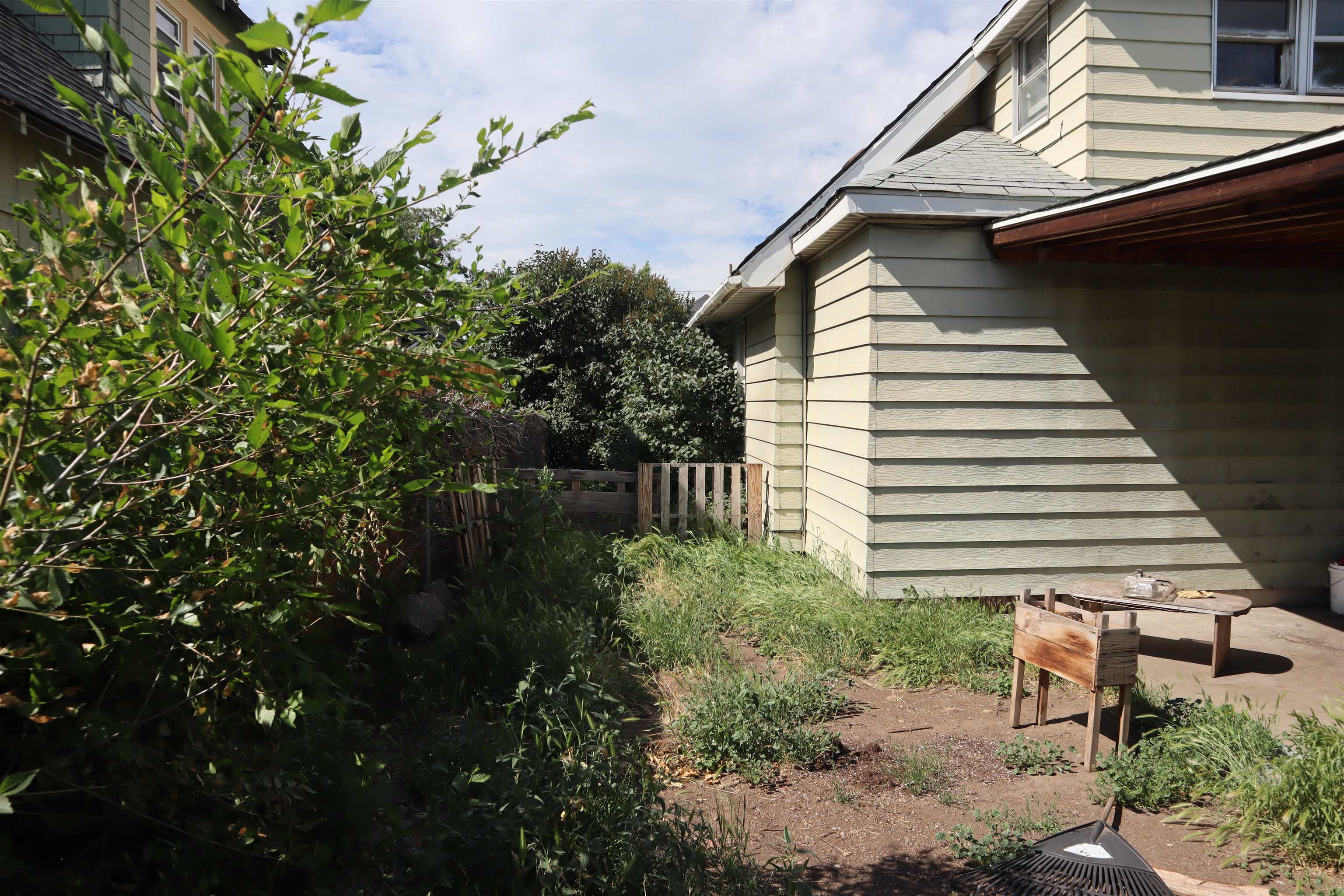 408 E Providence Ave - Photo 24