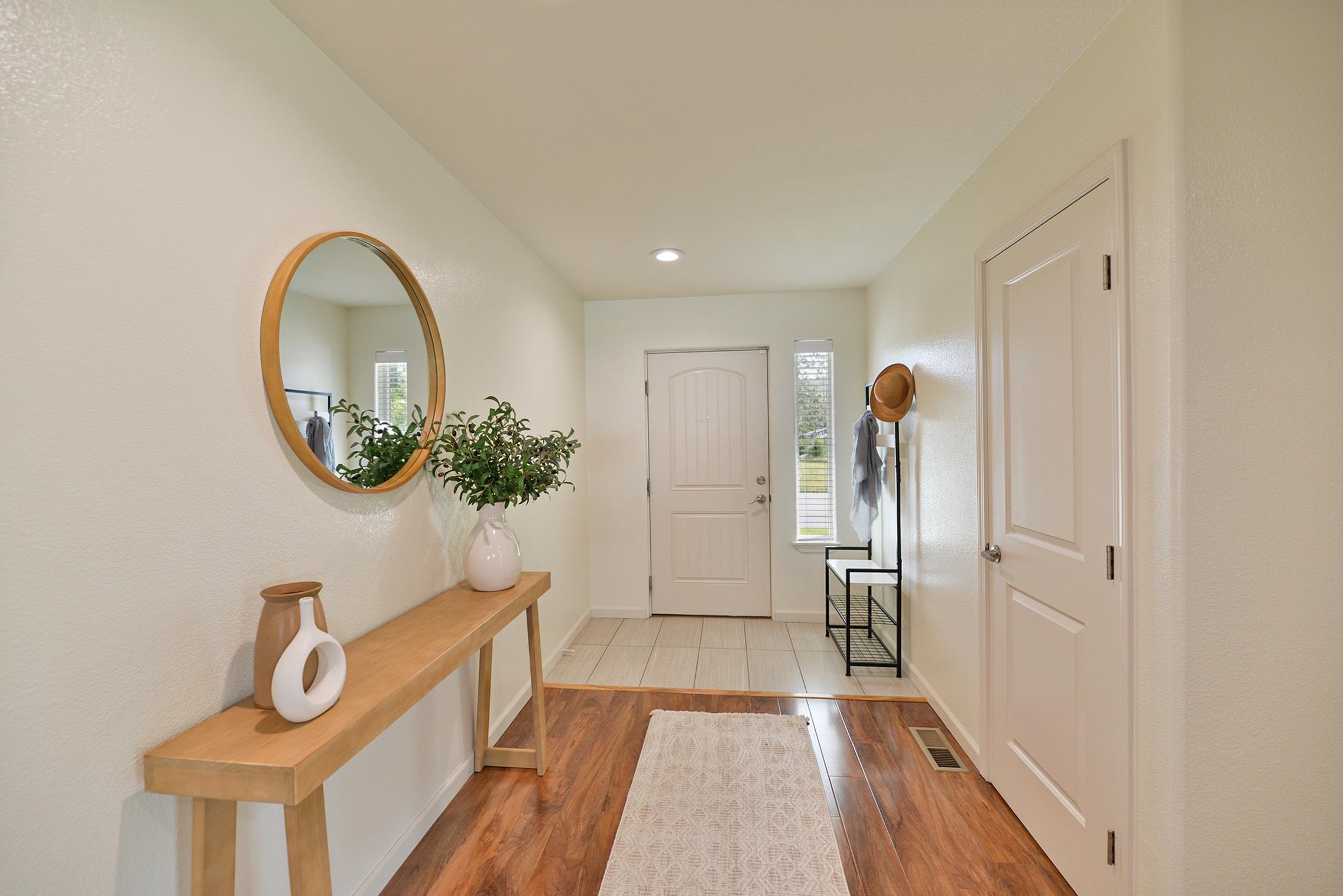 7301 E 11th Ave - Photo 2