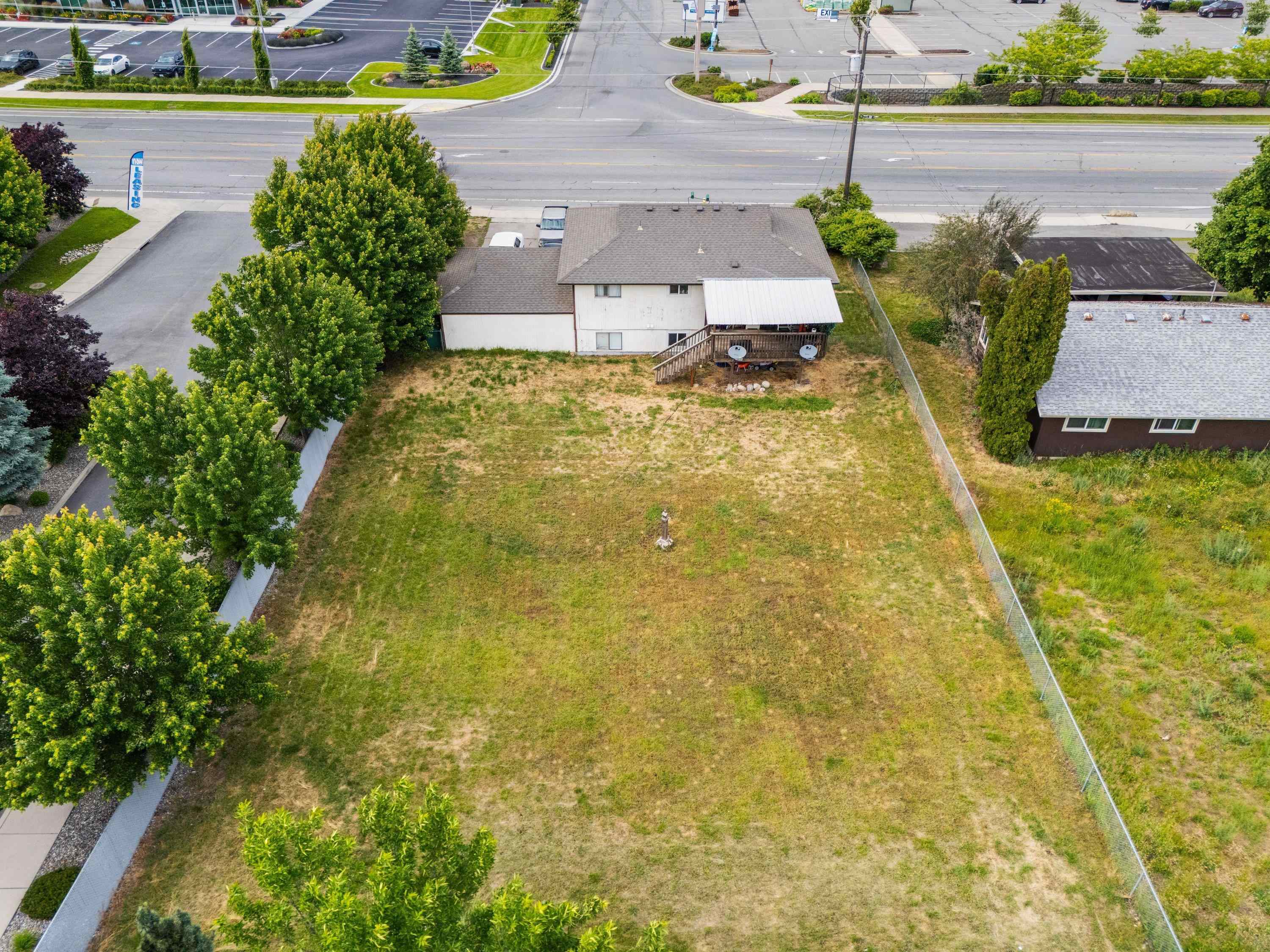 16108 E Broadway Ave - Photo 11