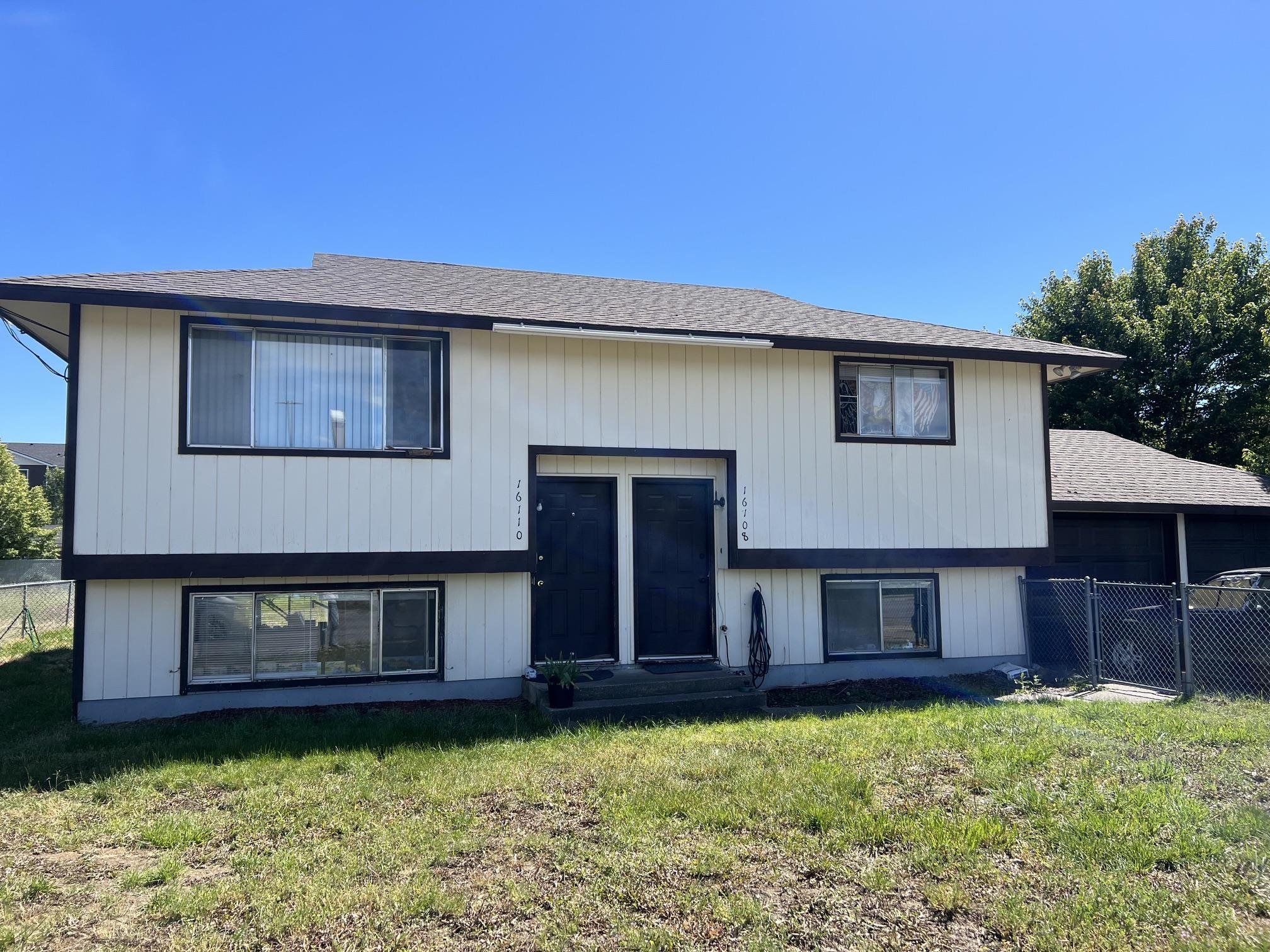 16108 E Broadway Ave - Photo 2