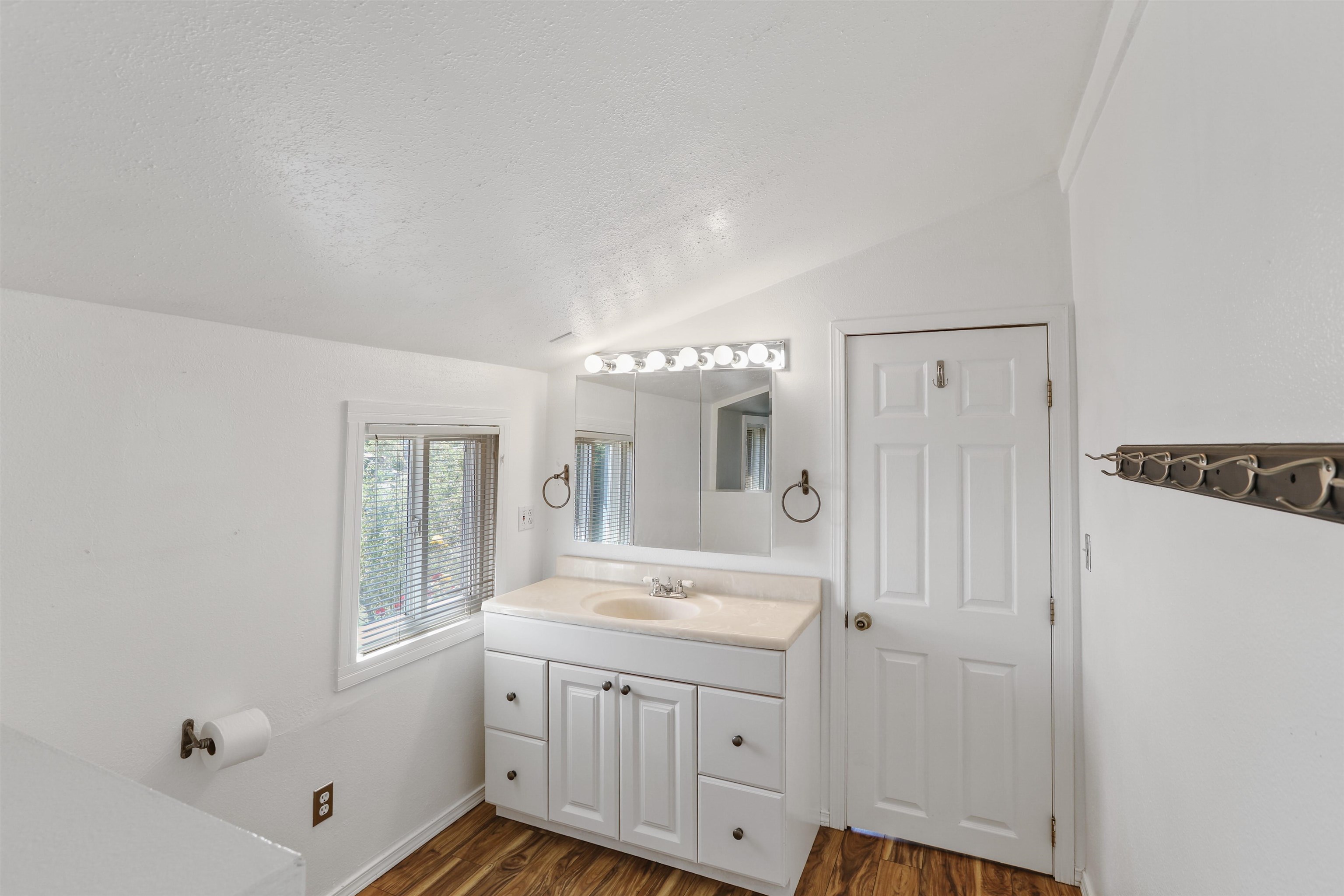 2030 N Perry St - Photo 13