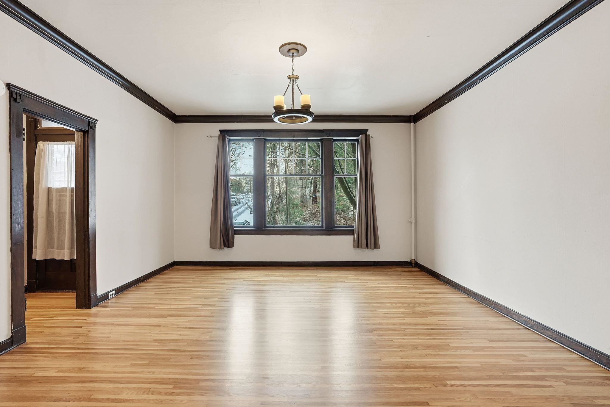 1403 W 5th Ave - Photo 3