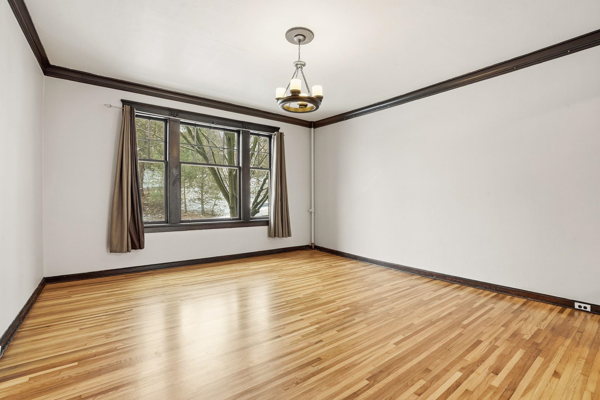 1403 W 5th Ave - Photo 4