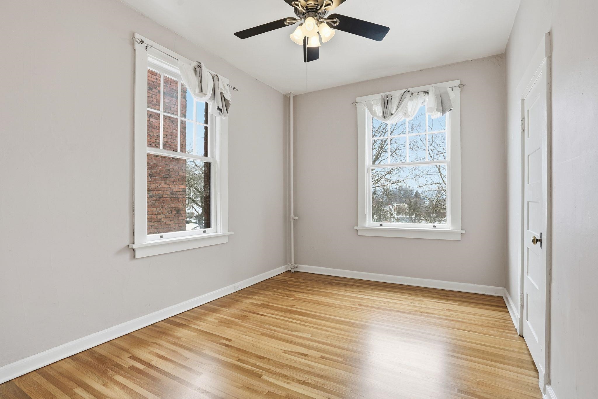 1403 W 5th Ave - Photo 11