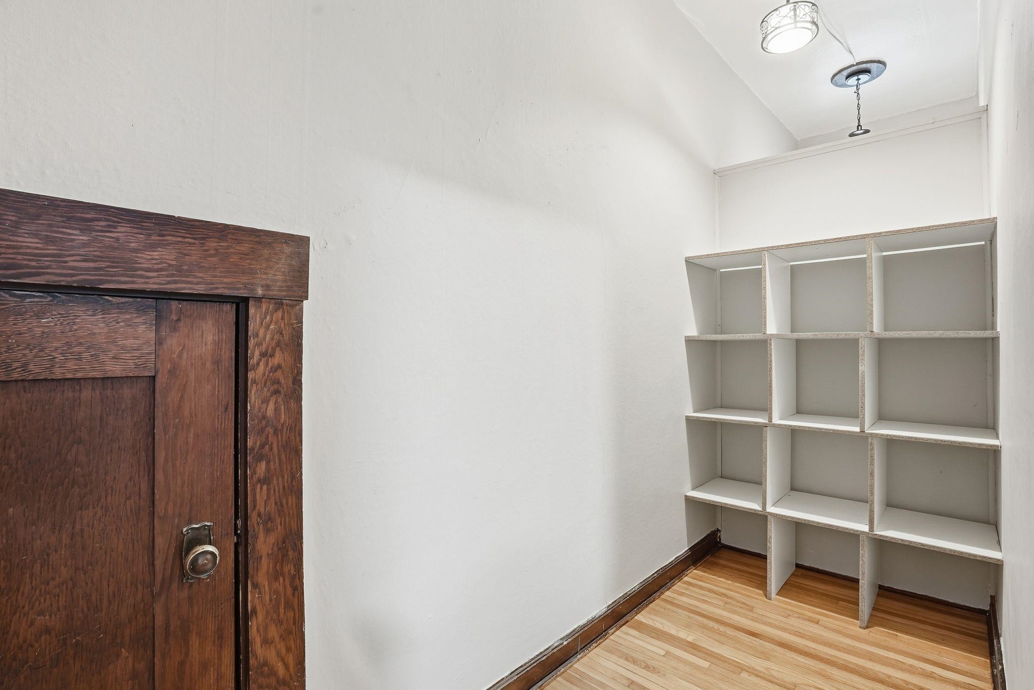 1403 W 5th Ave - Photo 16