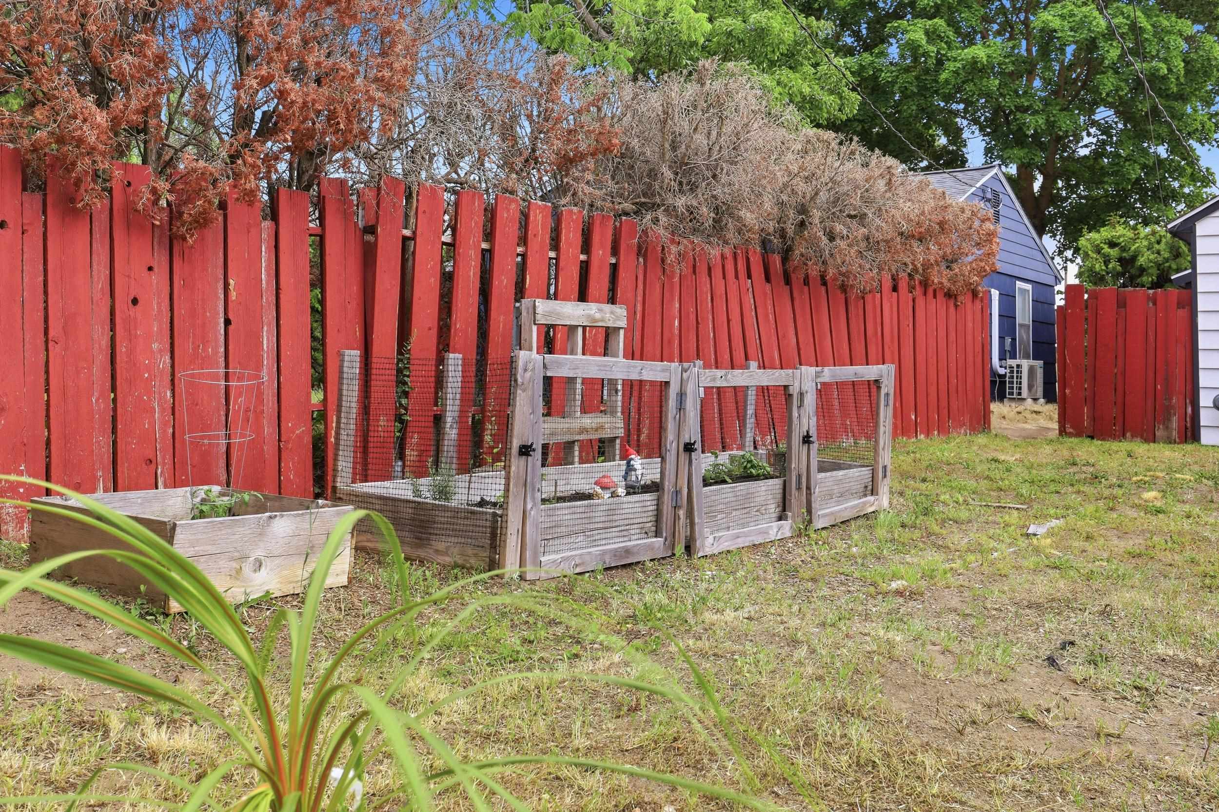 2504 W Wabash Ave - Photo 38