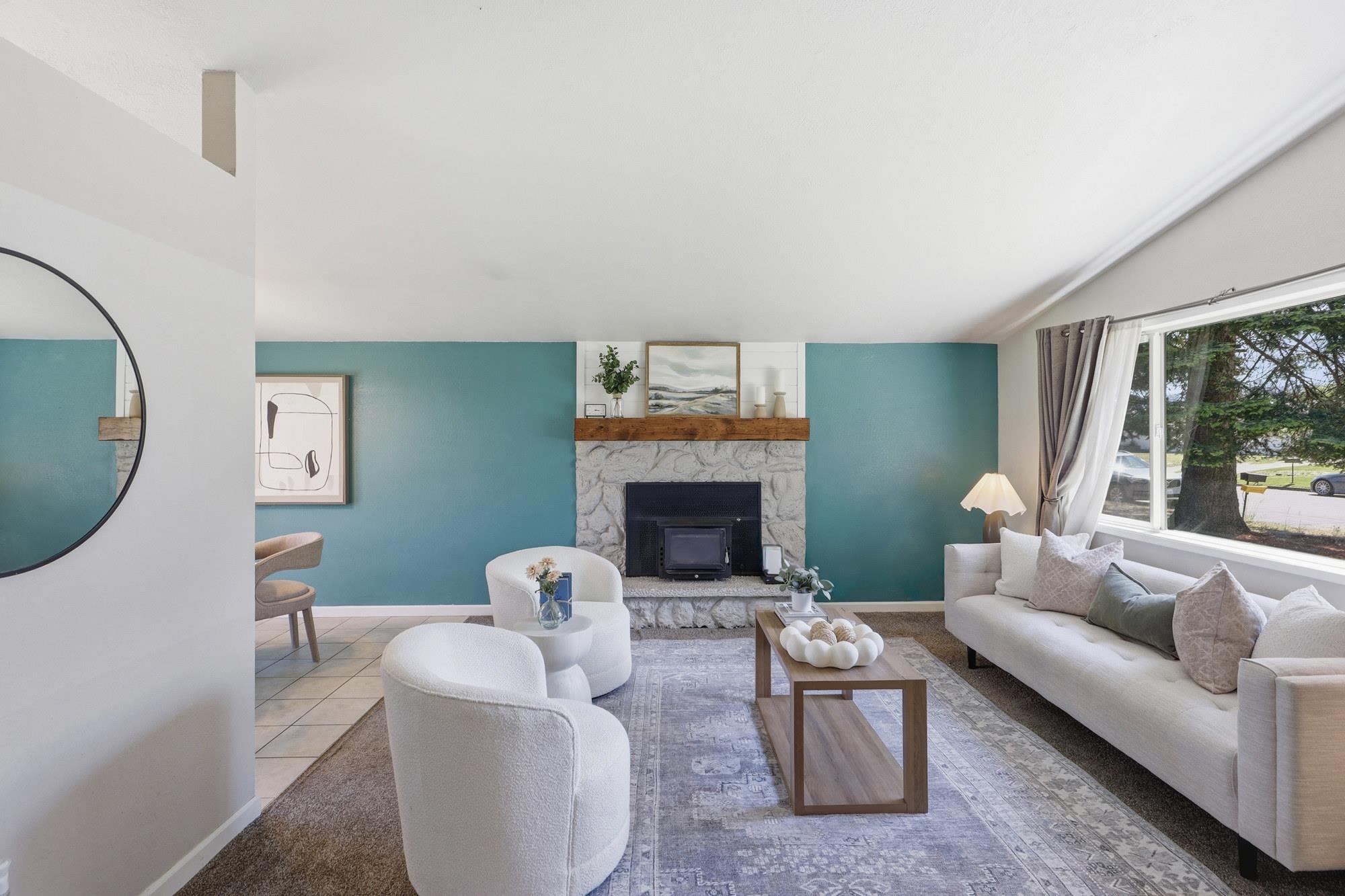 12421 E 31st Ave - Photo 4