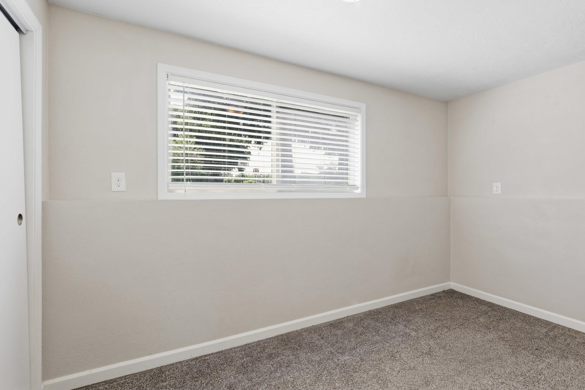 12421 E 31st Ave - Photo 14