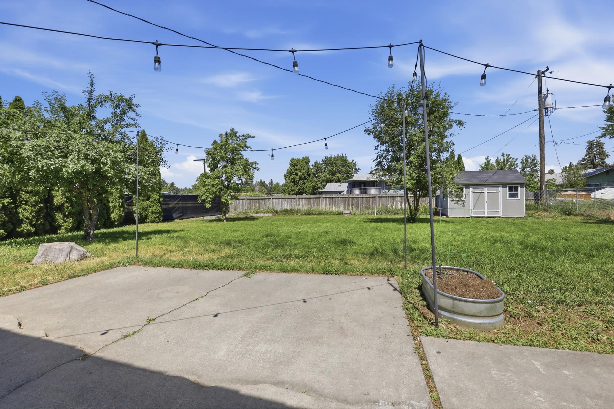 12421 E 31st Ave - Photo 20
