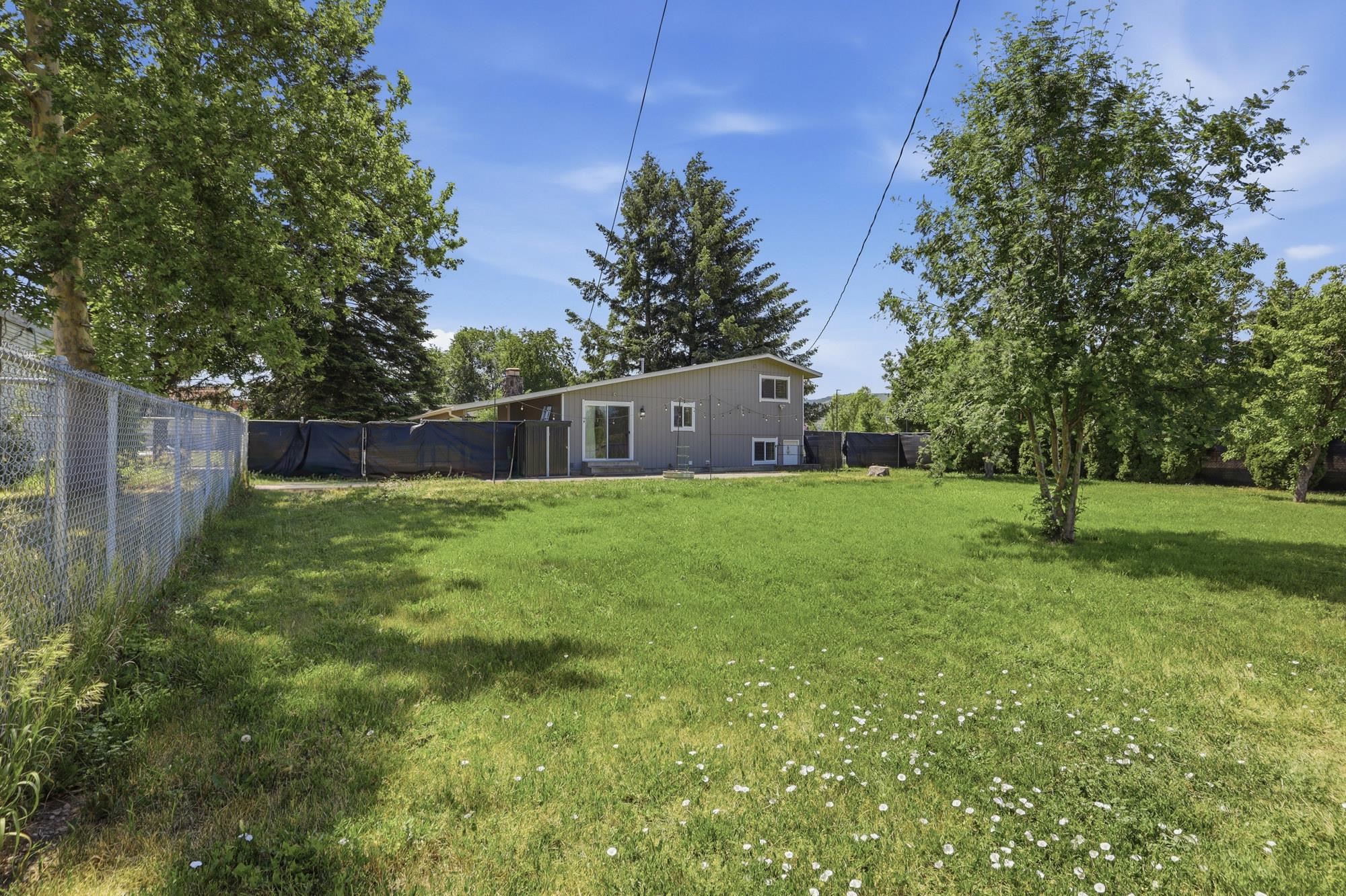12421 E 31st Ave - Photo 22