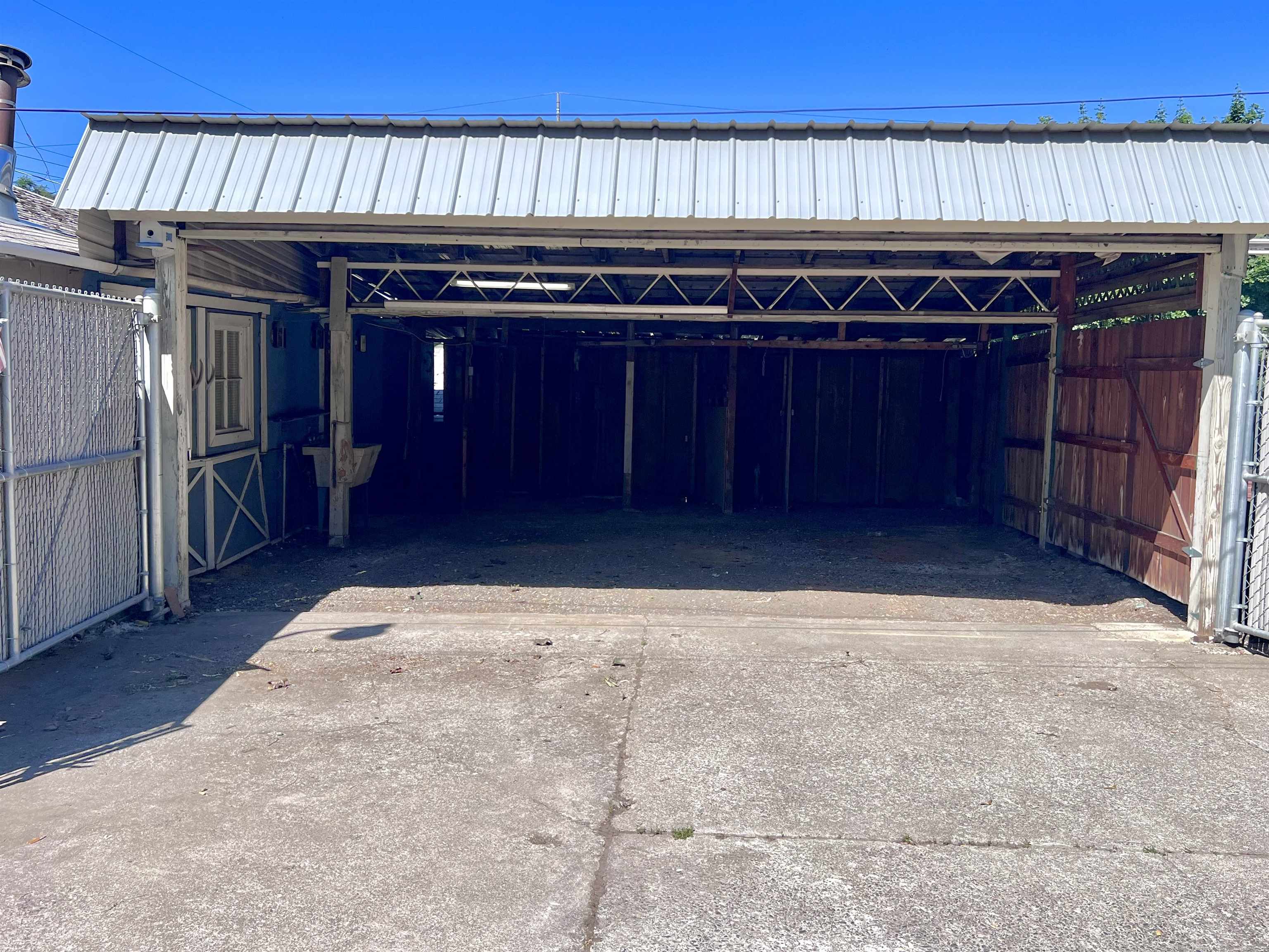 1424 E EMPIRE Ave - Photo 38