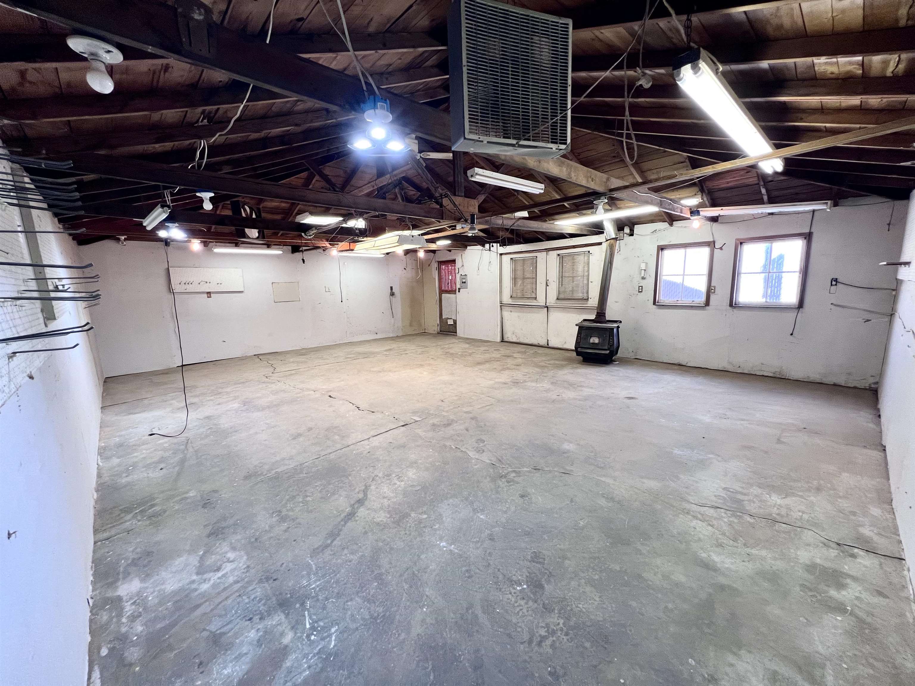 1424 E EMPIRE Ave - Photo 36