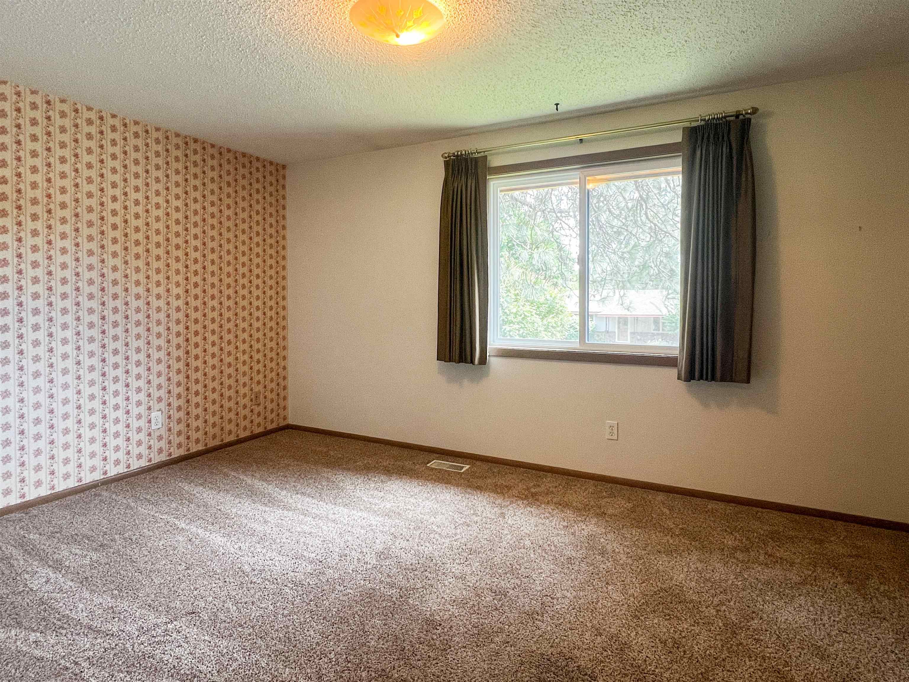 11325 N Post St - Photo 16