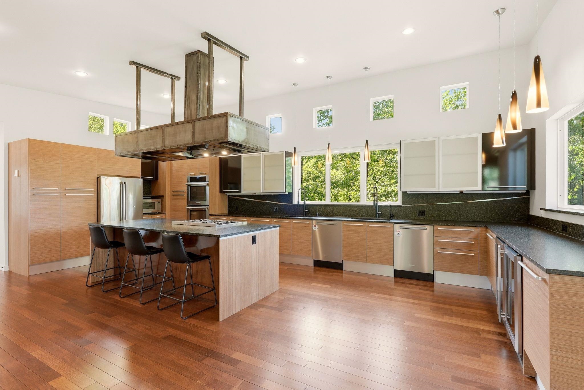 1517 E 19th Ave - Photo 4