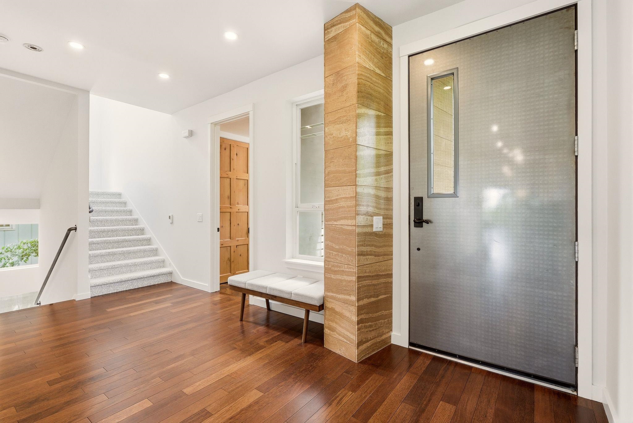 1517 E 19th Ave - Photo 3