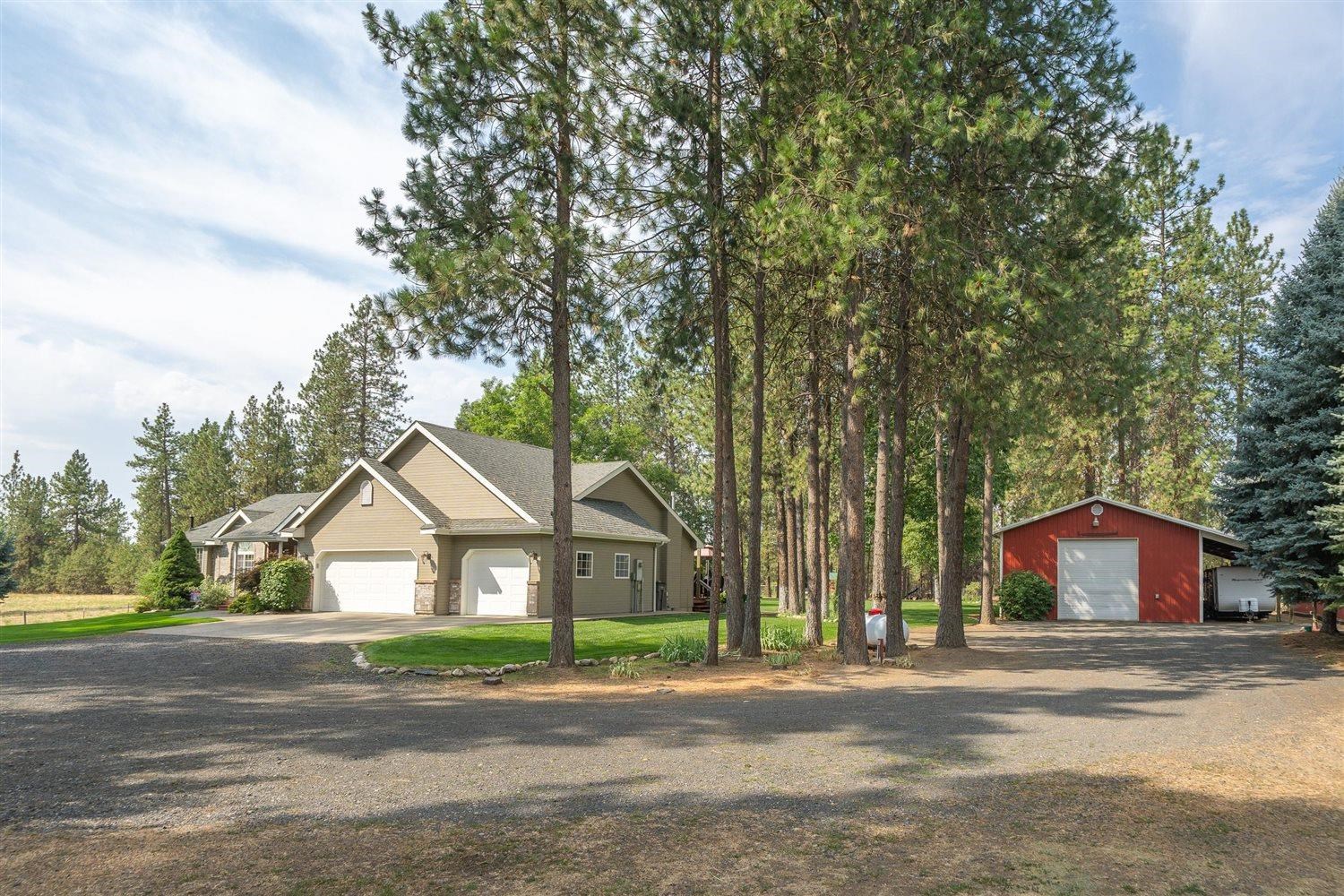 19505 N Newport Rd - Photo 1