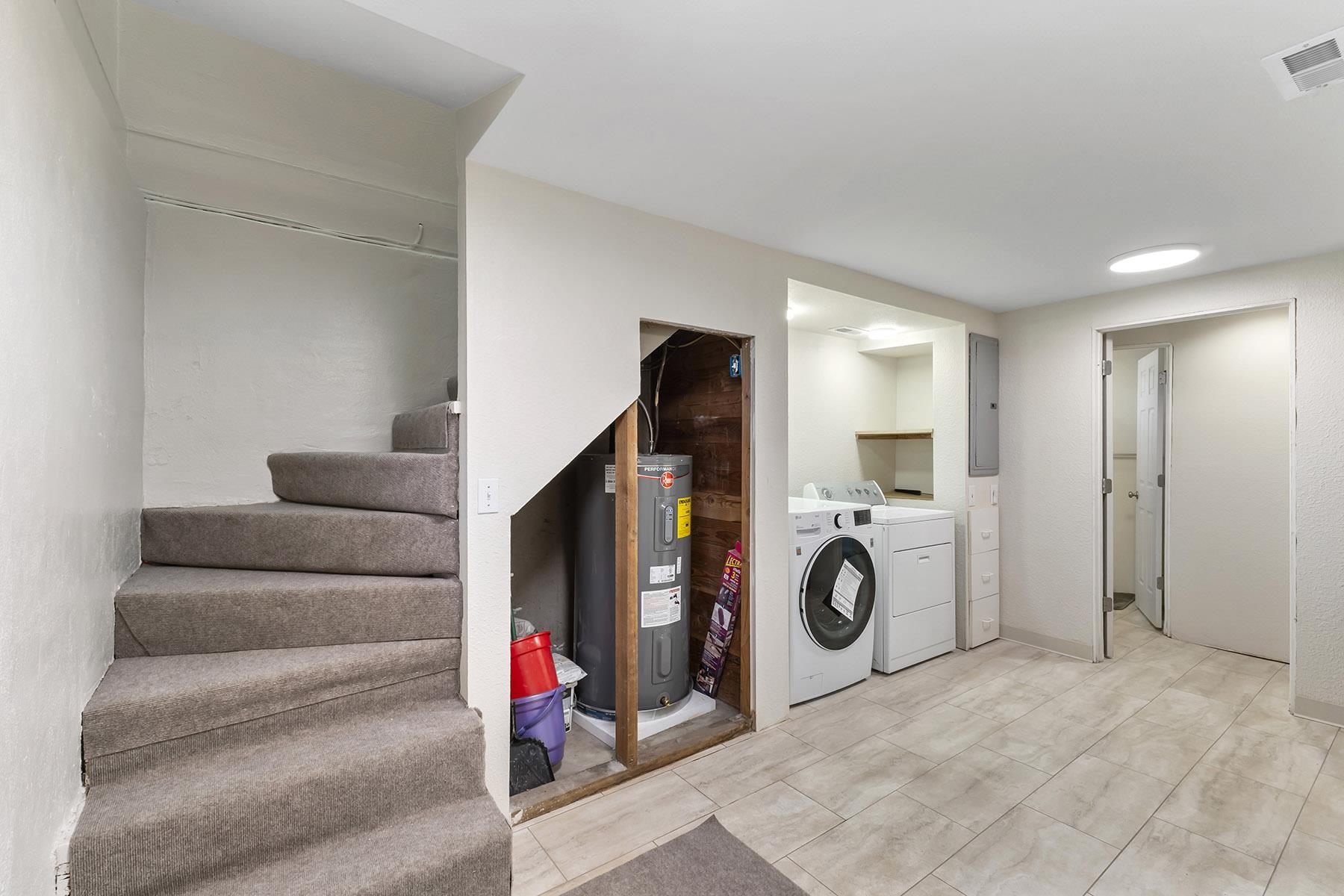 307 E Hoffman Ave - Photo 21