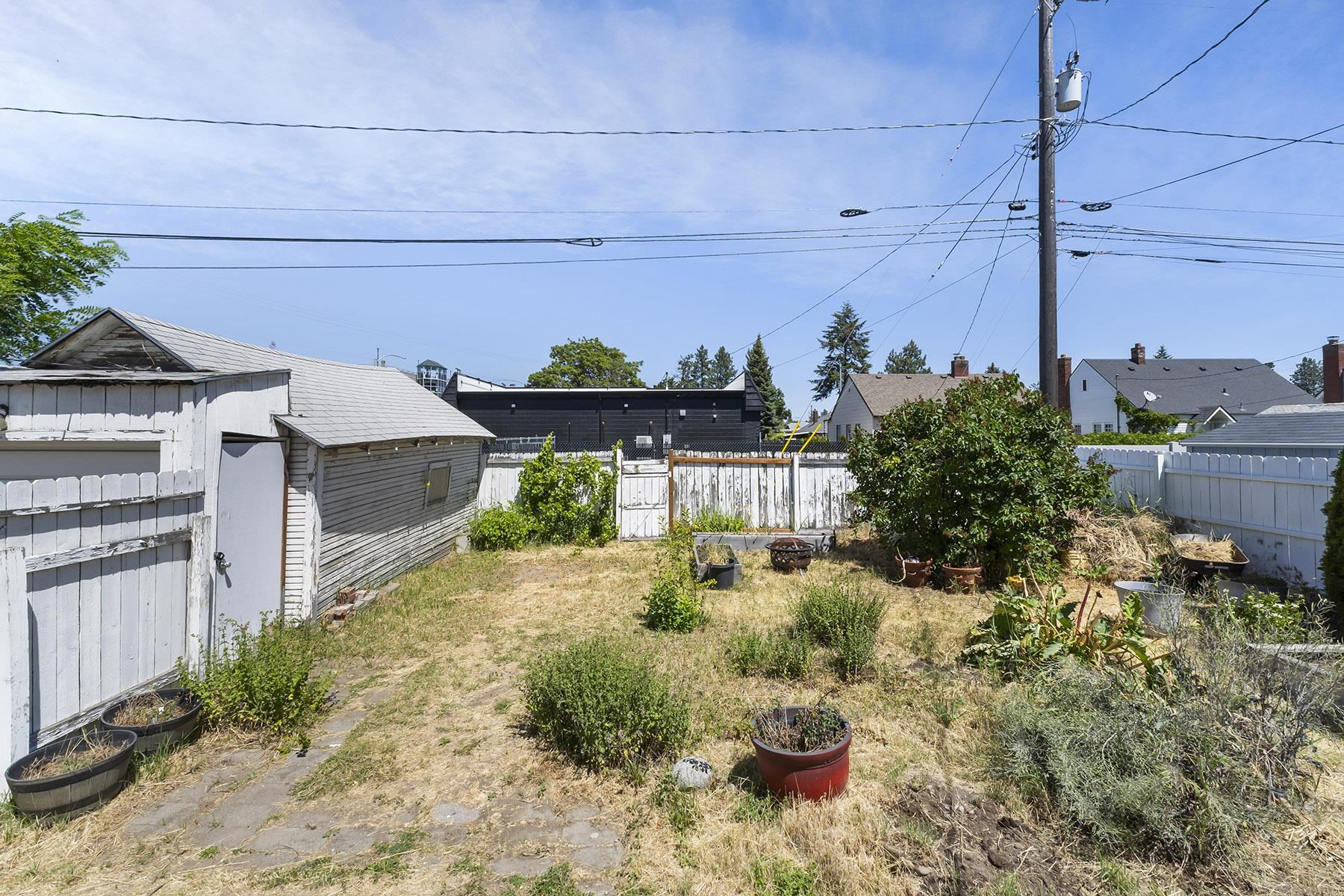 307 E Hoffman Ave - Photo 32
