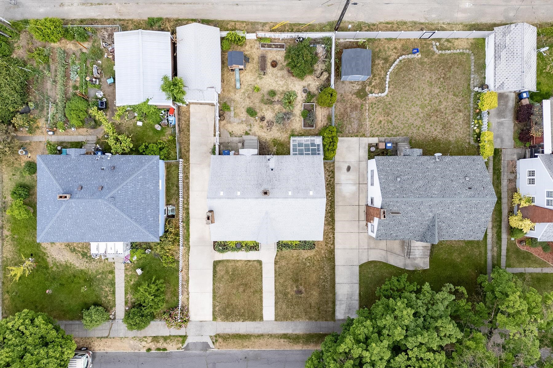 307 E Hoffman Ave - Photo 41