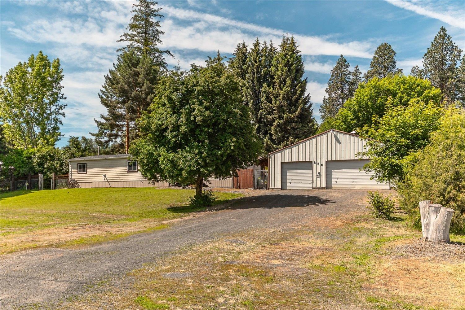 275 E Newport Ave - Photo 1