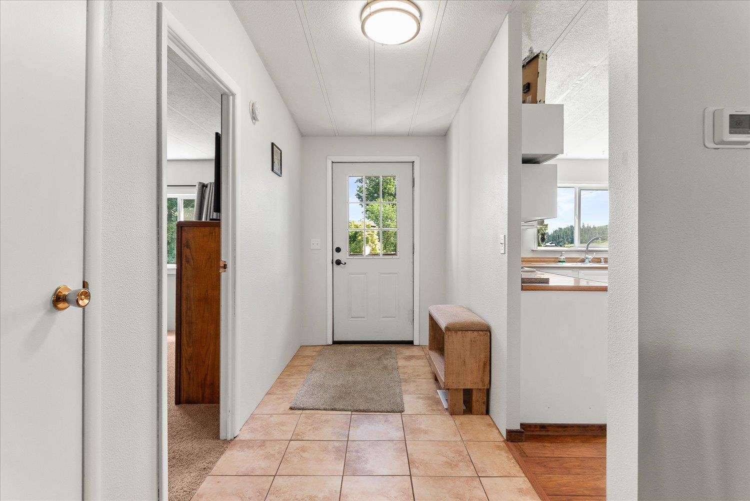 275 E Newport Ave - Photo 4