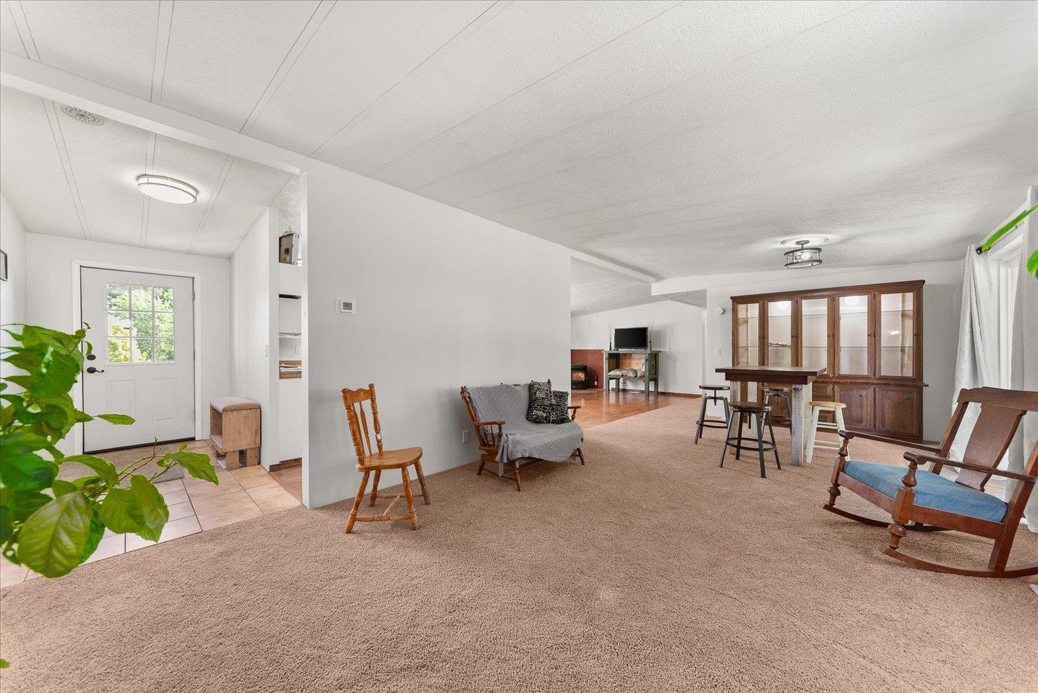 275 E Newport Ave - Photo 6