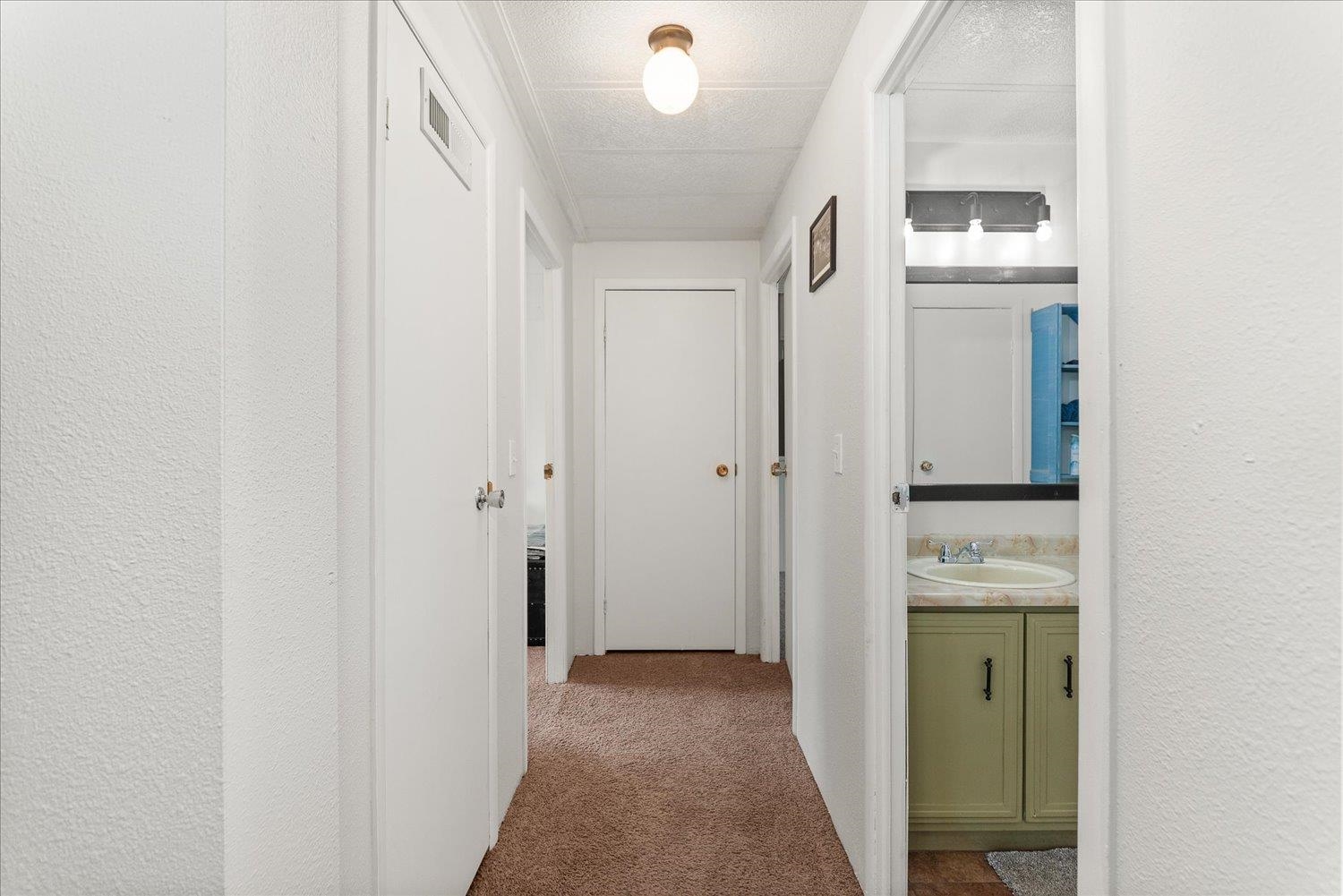 275 E Newport Ave - Photo 14